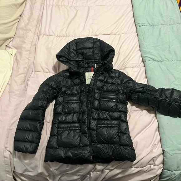 Girls Moncler Puffer Size 5 112cm